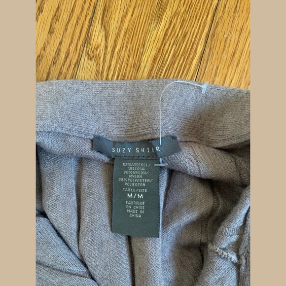 Skirt - Picture 2 of 2